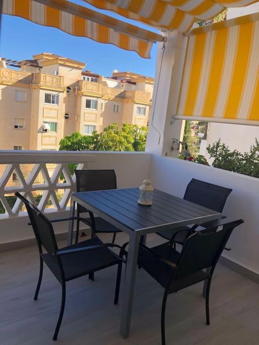 Encantador Apartamento Residencial Con Piscina Торремолінос Екстер'єр фото