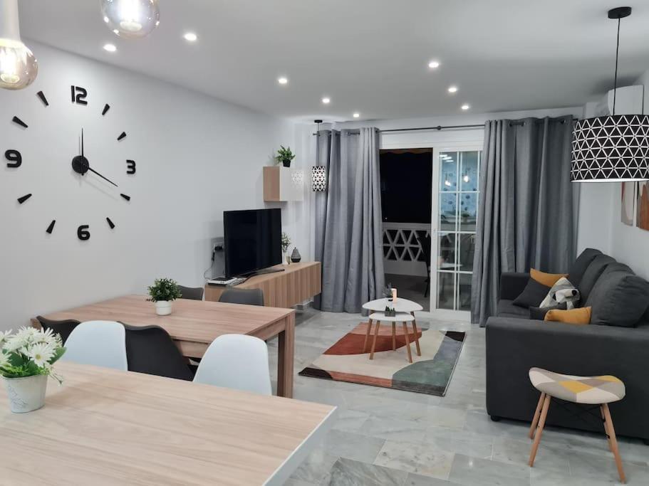 Encantador Apartamento Residencial Con Piscina Торремолінос Екстер'єр фото